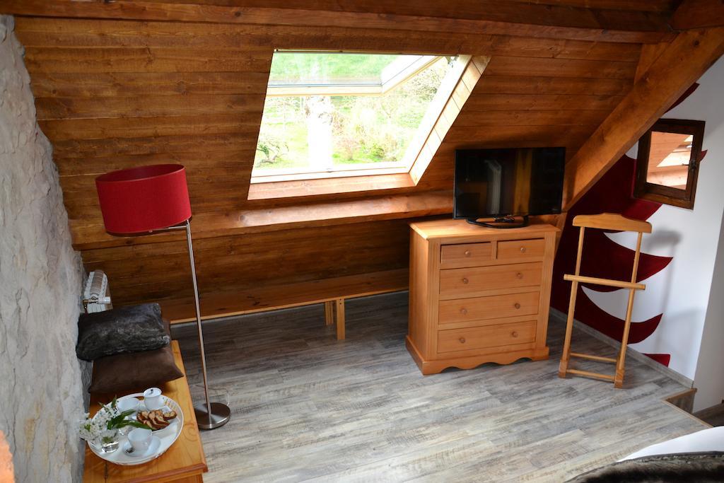 ช็องบร์ โอต วีลา เดอ เวียน-อ็อง-อาร์ที Bed & Breakfast Vienne-en-Arthies ห้อง รูปภาพ