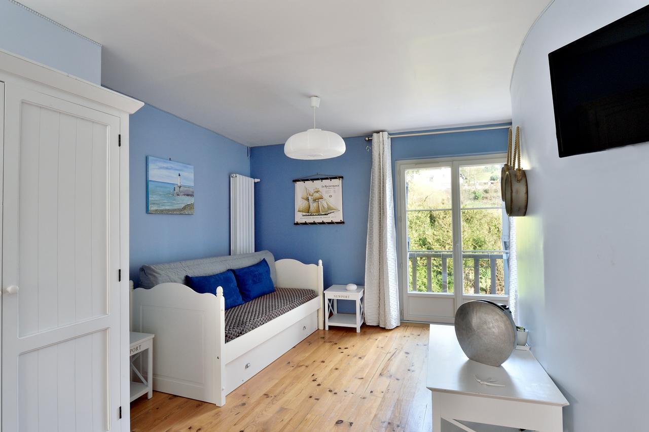ช็องบร์ โอต วีลา เดอ เวียน-อ็อง-อาร์ที Bed & Breakfast Vienne-en-Arthies ภายนอก รูปภาพ